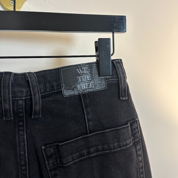 FREE PEOPLE Beacon Mid-Rise Slim Crop Jeans in Black Quartz Size US 25 - Picture 9 of 11